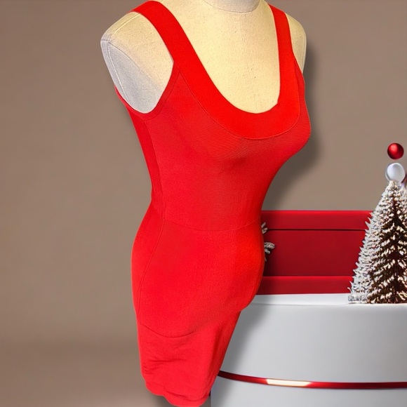 BCBGMaxAzria Bright Red Sleeveless Bandage / Bodycon Style Mini Dress Size XS - Picture 12 of 12